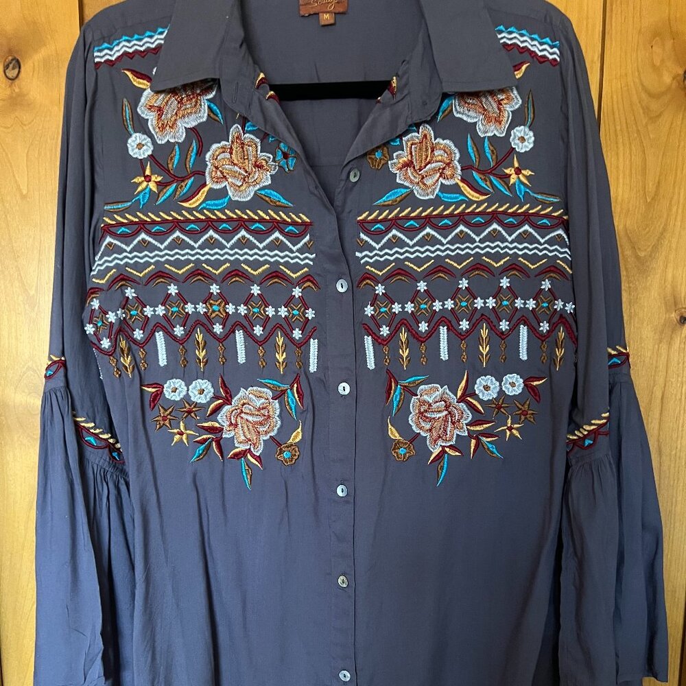 Scully women's button down embroidered shirt size medium